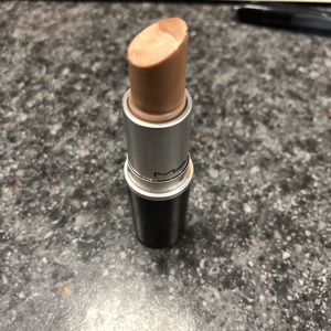 MAC LIPSTICK. -1/2 used Tanarama
